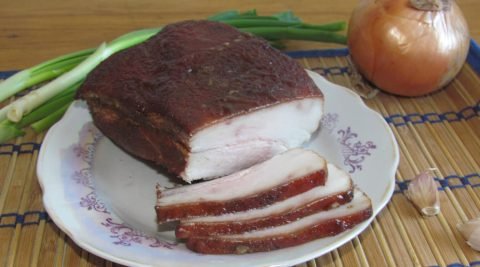 Rețetă de slănină fragedă și aromată preparata in casa – gust ca de afumat