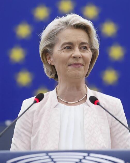 UE interzice distrugerea hainelor nevândute. Ce se schimbă din iulie