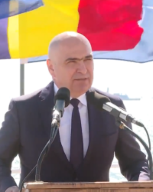 Bolojan, huiduit la Ziua Marinei. Ce i-au strigat oamenii din public