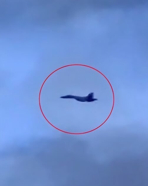Dronă căzută în curtea unei case din Vrancea. Zona, evacuată 200 de metri
