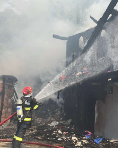 Incendiu la Mănăstirea Cășiel: patru clădiri distruse, nicio victimă