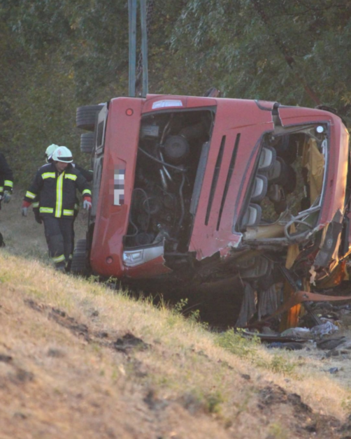Autocar polonez răsturnat în Ungaria. 12 morți, 37 răniți