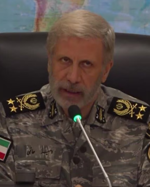 Iranul pune recompensă de 30.000 de dolari pe soldații americani