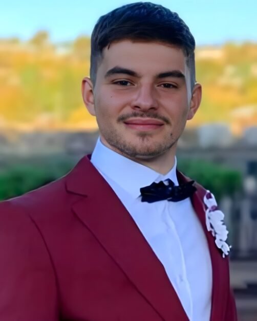 Andrei, tânărul ucis în Galați la 20 de ani. Mama îi plânge camera