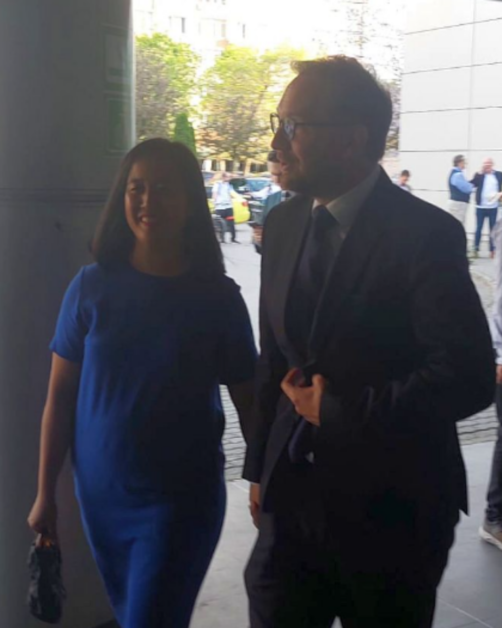 Yiran Lin, soția lui Dominic Fritz: diplomat ONU în zone de război