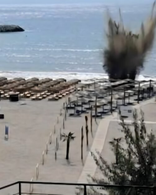 Dronă detonată pe plaja din Olimp. Alt fragment, la Constanța
