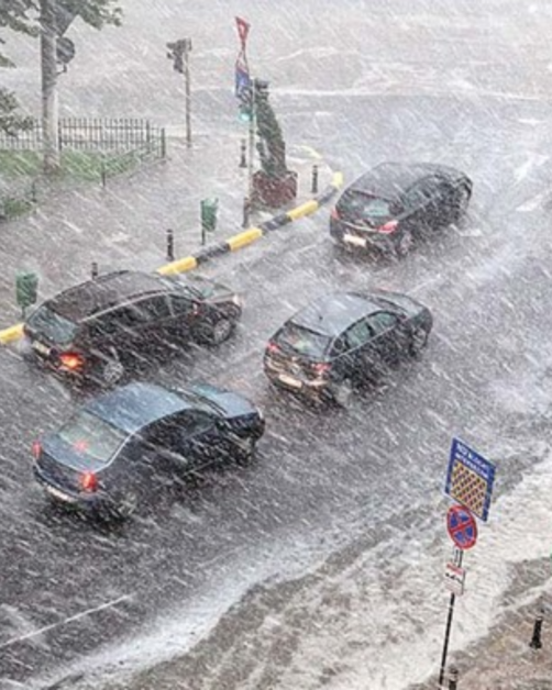 Furtuni și grindină din noaptea de 17 august. Temperaturile scad cu 10 grade