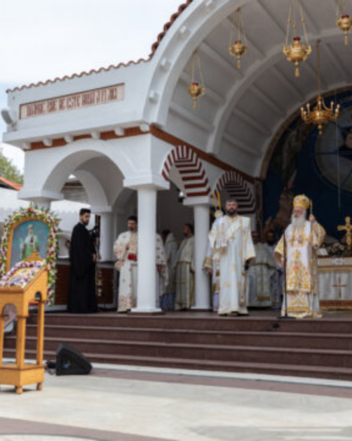 Moaștele Sfântului Vasile cel Mare, la Mănăstirea Pantocrator din Teleorman