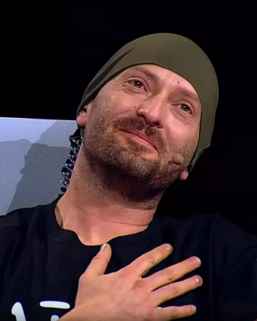Cheloo, primul concert după internarea la psihiatrie. Cum a apărut pe scenă