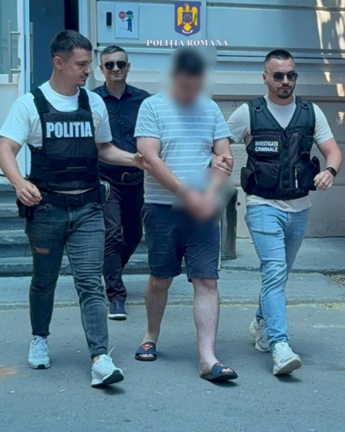 Polițist arestat la Timișoara. A turnat hoților case de jefuit