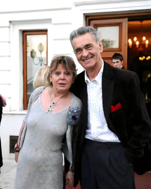 Anca Pandrea, la mormântul lui Iurie Darie de ziua actorului