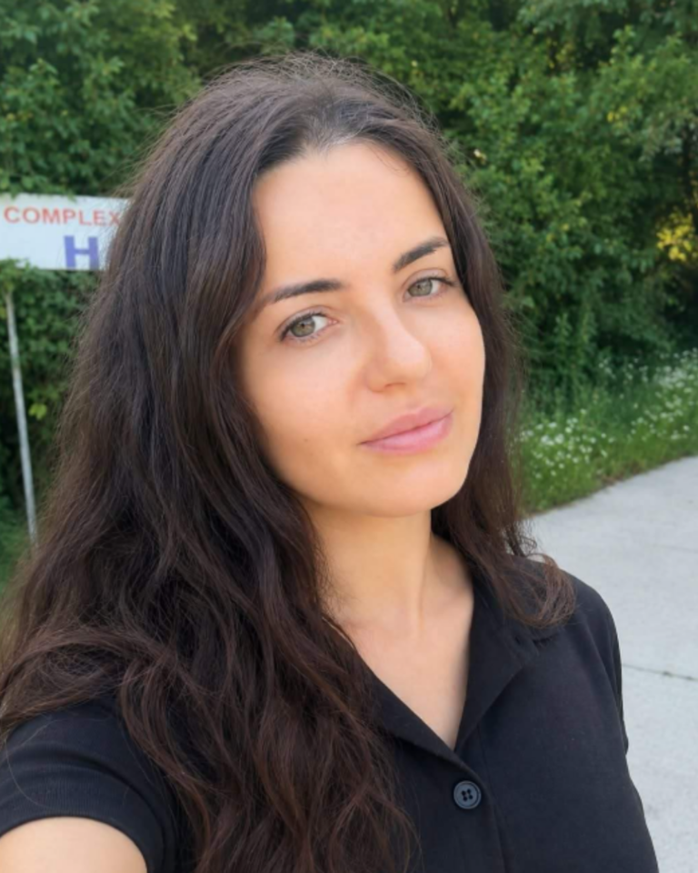 Mădălina Apostol a murit la 40 de ani. Fiul ei a cerut discreție pentru familie