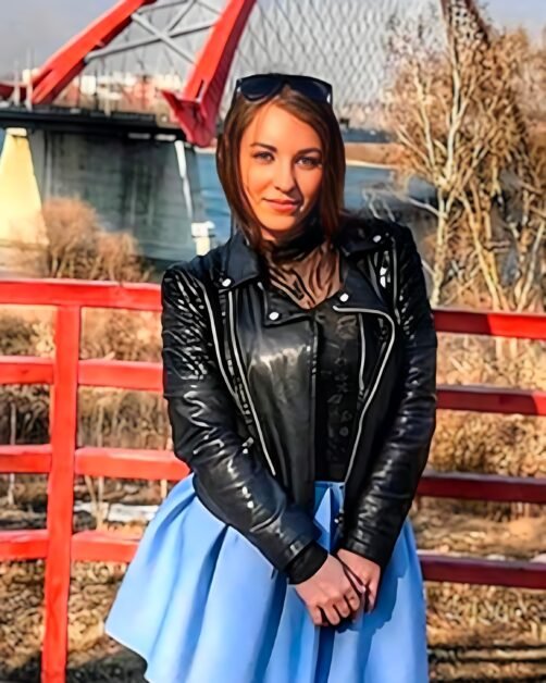 Snezhana Korolyova, ucisă de urs în Munții Altai. Atacul a avut loc la o zi după logodnă
