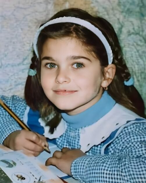 Fetița cu ochii verzi din fotografia virală: cine este artista iubită