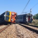 Tren deraiat în Polonia după coliziune cu un camion. Patru răniți gravi